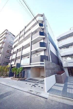 マキシヴ西新井の物件外観写真